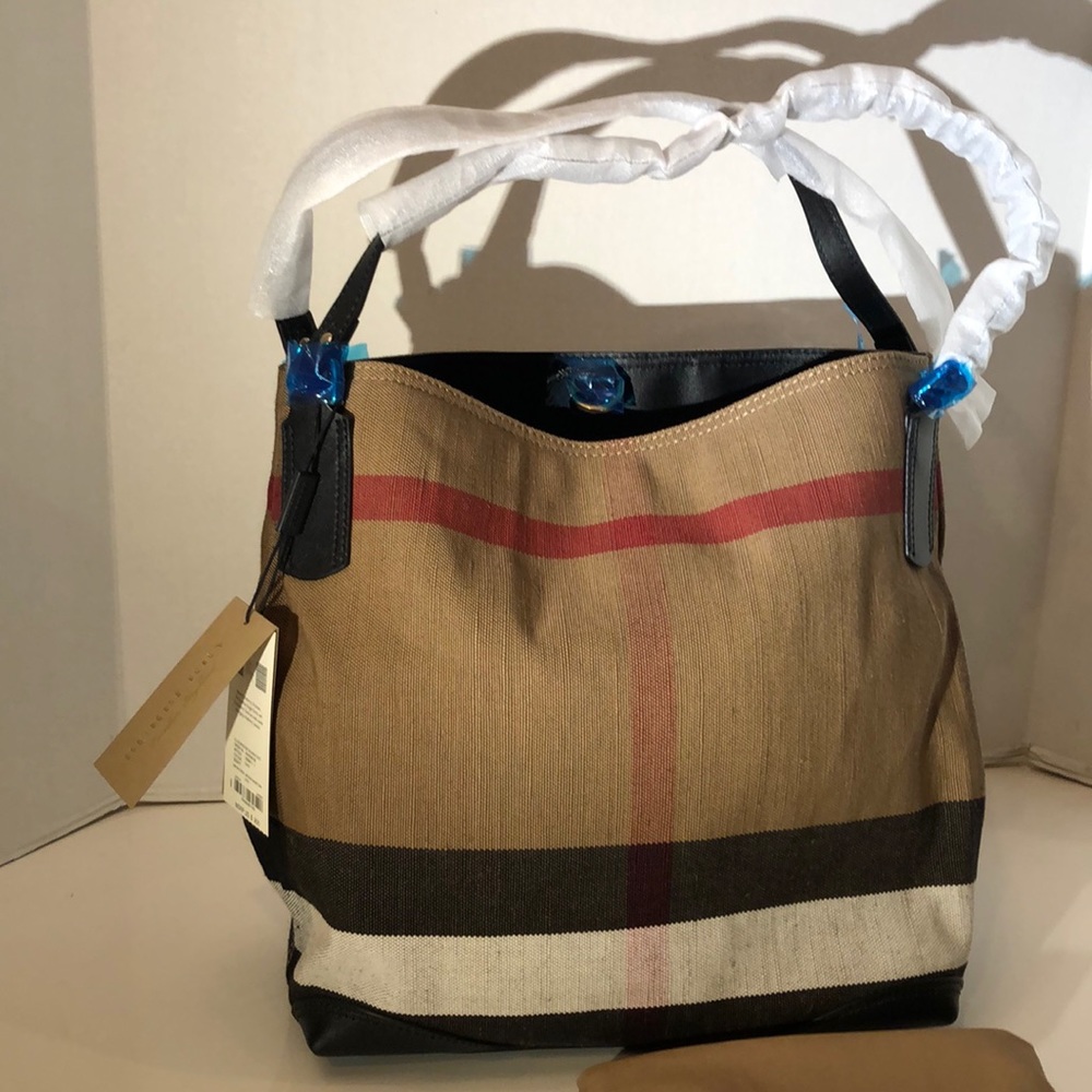 Authentic Burberry Canvas Check Medium Tote 👜 - Picture 7 of 15